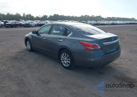 2015 Nissan Altima 2.5 S из США, поврежденный, VIN 1N4AL3AP9FN406188